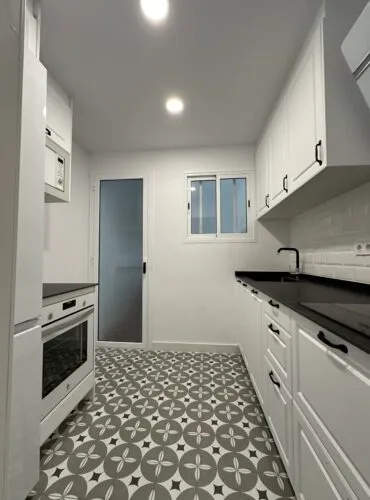 Reforma de cocina en Sant Boi de Llobregat por Reformas Romero (8)