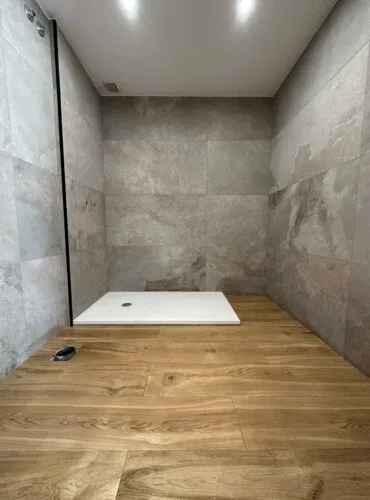Instalación de suelo en Sant Boi de Llobregat por Reformas Romero (5)