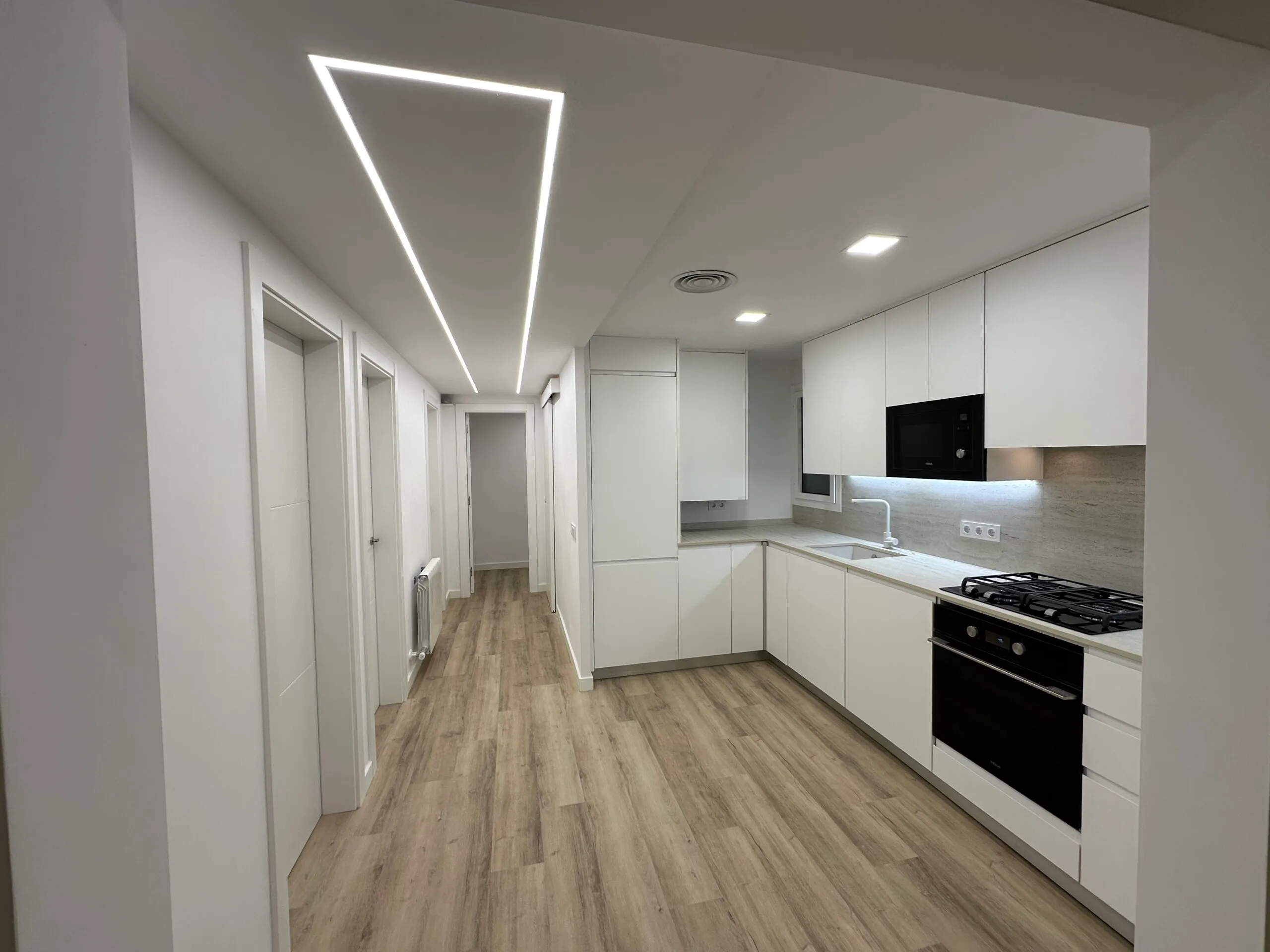Reforma de vivienda en Sant Boi de Llobregat por Reformas Romero (2)