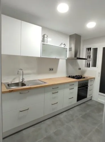 Reforma de cocina en Sant Boi de Llobregat por Reformas Romero (1)